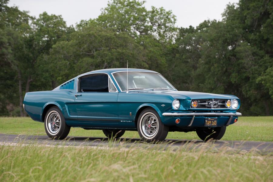  Ford Mustang Fastback 1965 года  (фото 23 из 52)
